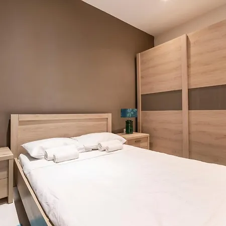 Bluemarine Suite-hosted By Sweetstay San Ġiljan