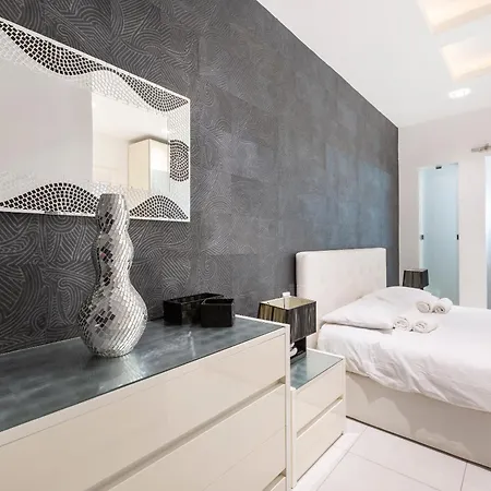 Bluemarine Suite-hosted By Sweetstay San Ġiljan