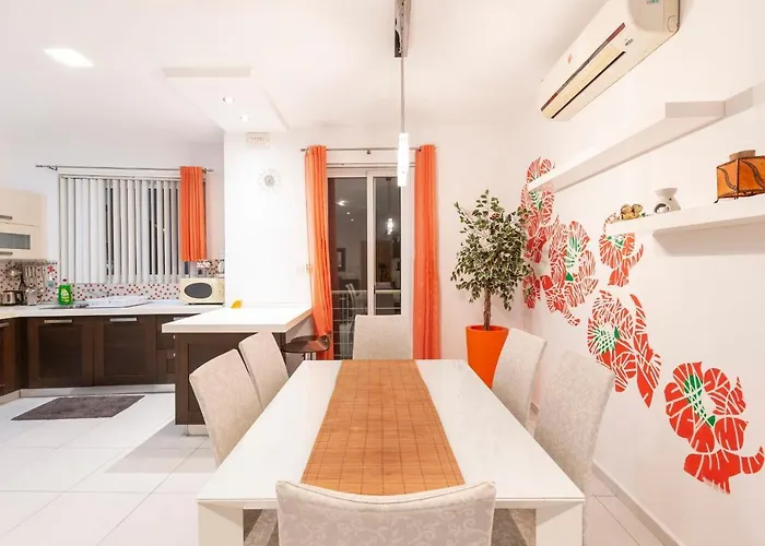 Bluemarine Suite-hosted By Sweetstay Appartement San Ġiljan