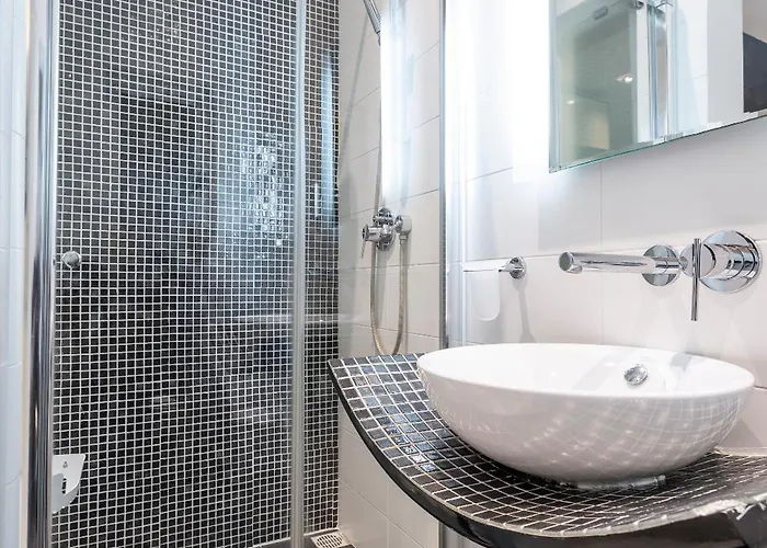 Bluemarine Suite-hosted By Sweetstay Appartement *