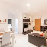 Bluemarine Suite-hosted By Sweetstay Apartamento *