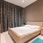 Bluemarine Suite-hosted By Sweetstay Apartamento *