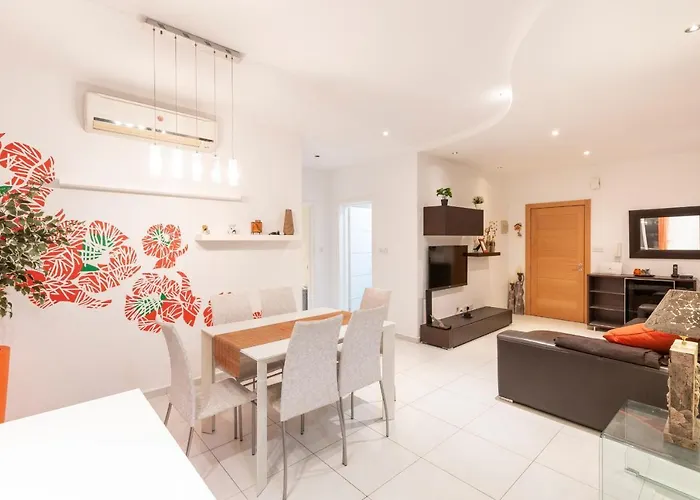 Apartamento Bluemarine Suite-hosted By Sweetstay