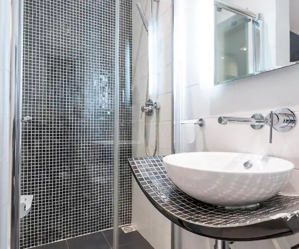 Bluemarine Suite-hosted By Sweetstay Apartamento