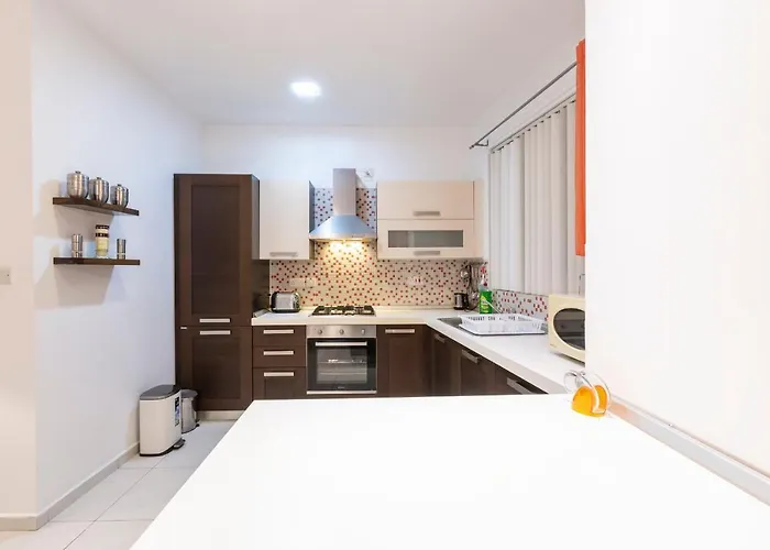 Bluemarine Suite-hosted By Sweetstay *